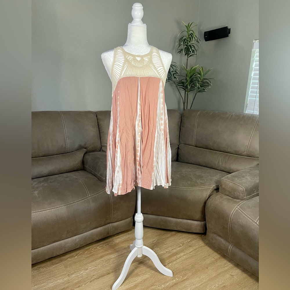 Boutique Entro Crochet Top Rose & Cream Tie Dye Swing Dress Sz S Spring Summer